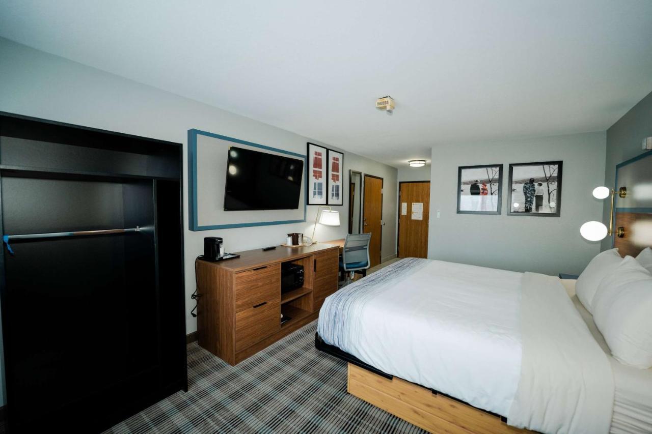 Americinn By Wyndham Hotel